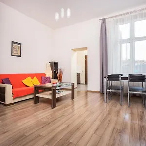  Apartment Luxor